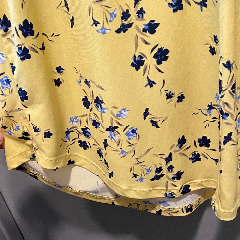 Charter Club Yellow Floral Sleeveless Blouse XL V-Neck Lightweight Spring Summer - Picture 4 of 5